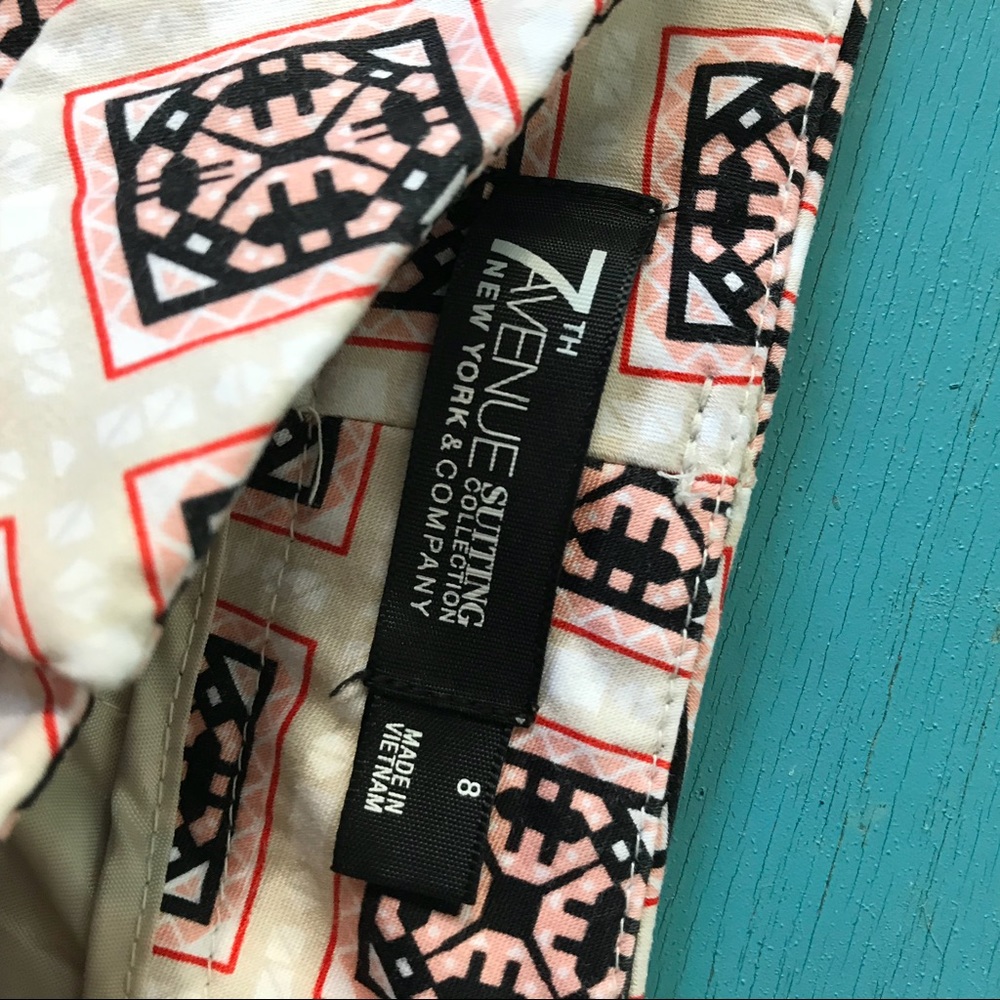 Patterned Cropped Pants